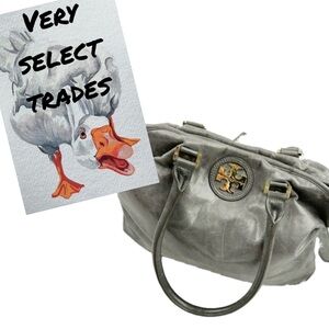 VERY SELECT TRADES! Tory Burch Hobo Bag